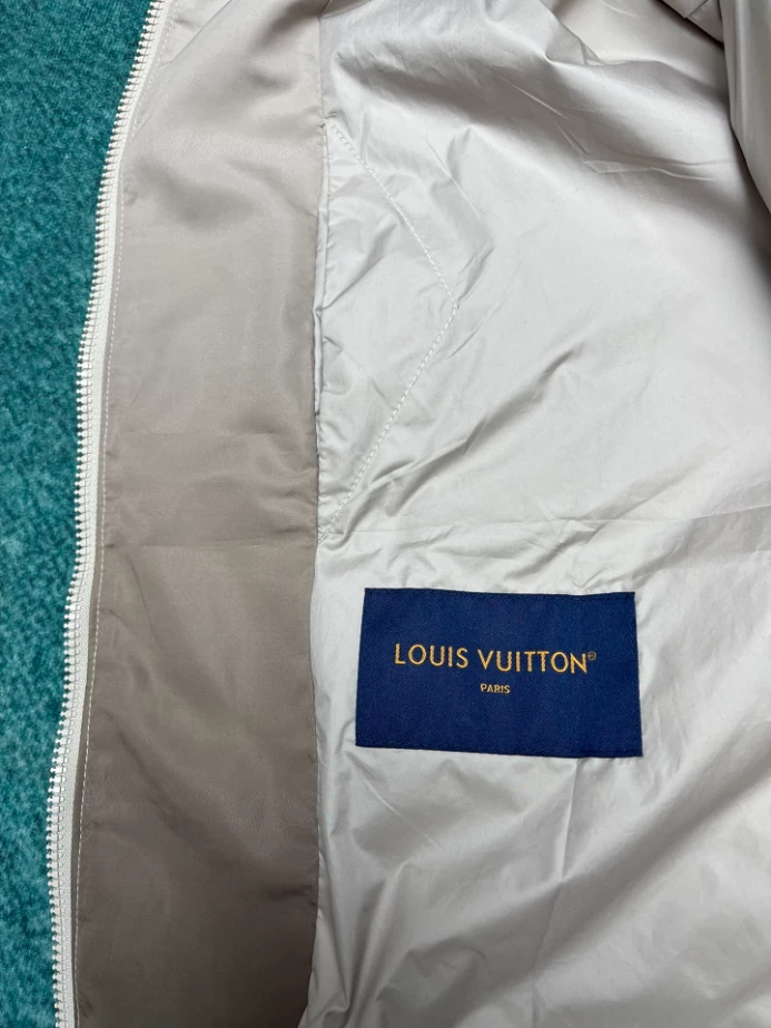 Louis Vuitton Monogram Printed Light Nylon Windbreaker - LK47