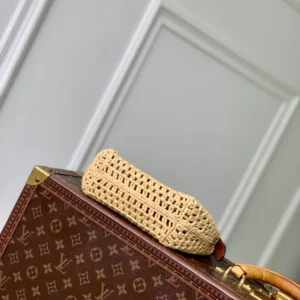 Louis Vuitton Hills Pochette Other Monogram Canvas - LH116