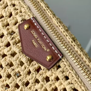 Louis Vuitton Hills Pochette Other Monogram Canvas - LH116