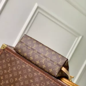 Louis Vuitton Multipass Monogram Canvas - LH133