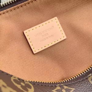 Louis Vuitton Multipass Monogram Canvas - LH133