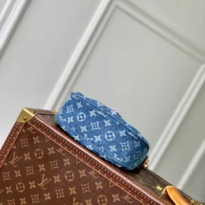 Louis Vuitton Pochette Valley Monogram Denim - LH118