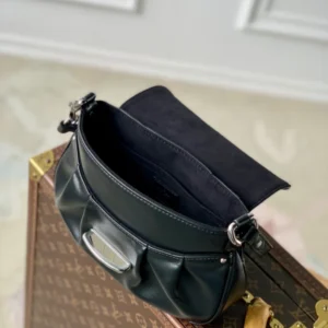 Louis Vuitton Sunset Vibe Handbag - LH128