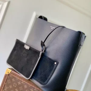 Louis Vuitton Verso Hobo Bag - LTB07