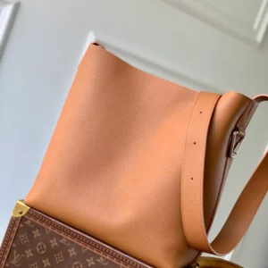 Louis Vuitton Verso Hobo Bag - LTB08